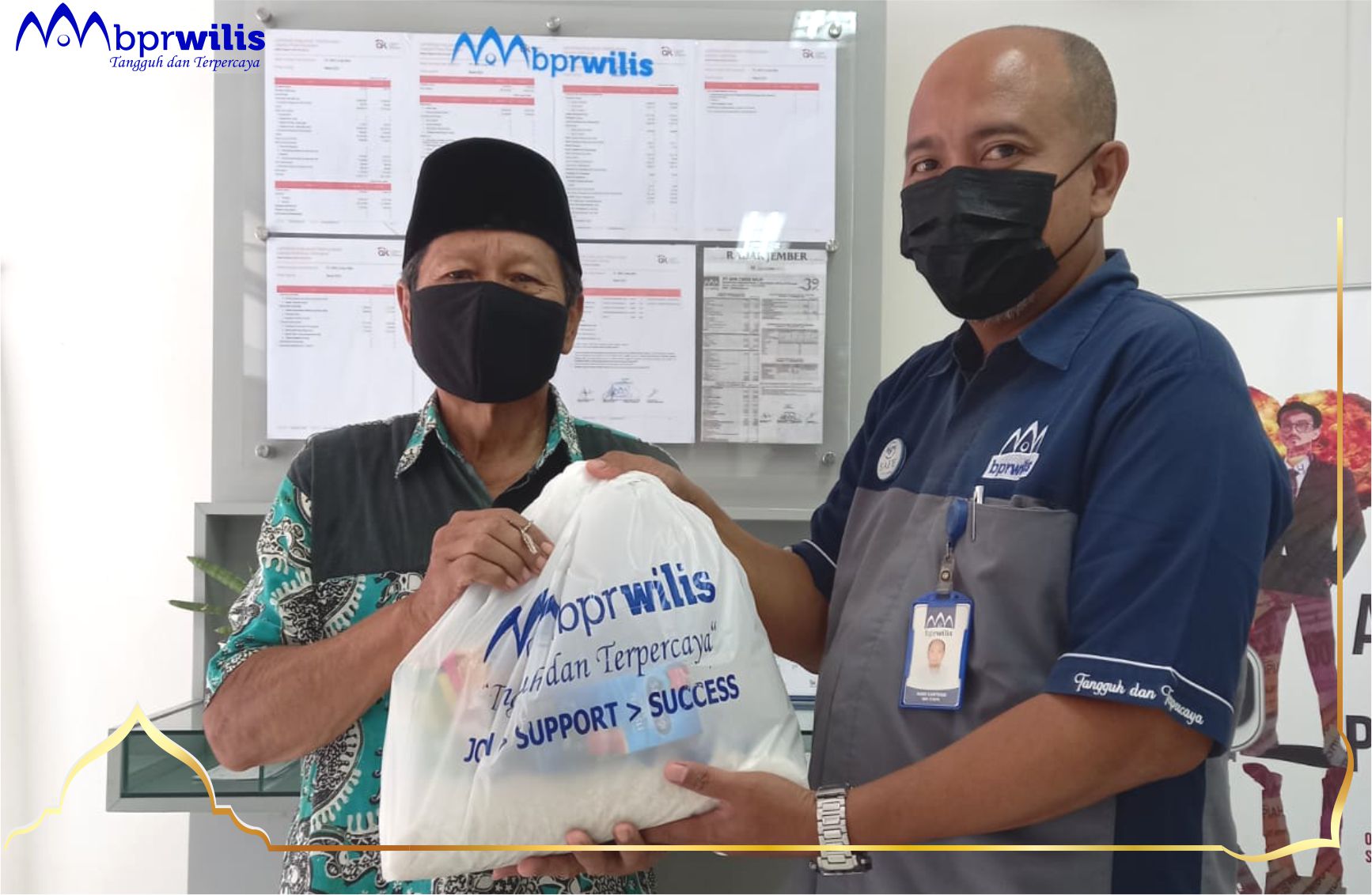 Pembagian zakat Idul Fitri 1443H Kantor Cabang Probolinggo