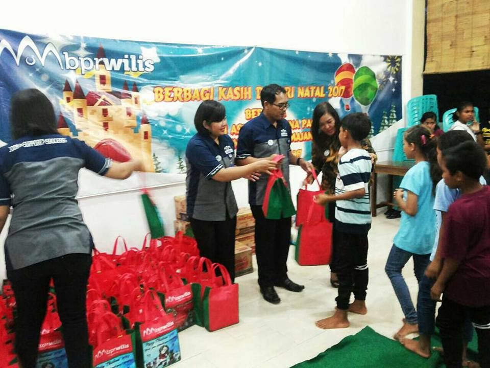 BPR Wilis Berbagi Kasih Di Hari Natal