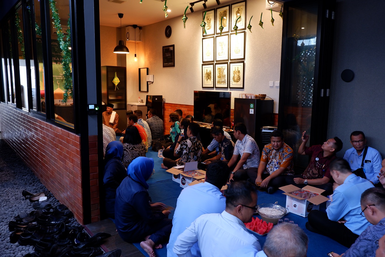 Buka Puasa Bersama Karyawan di Kantor Pusat BPR Wilis Tanggal 18 Maret 2024