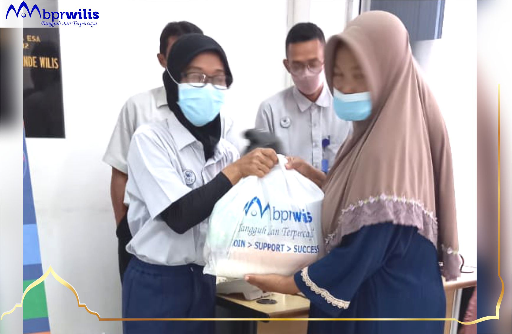 Pembagian zakat Idul Fitri 1443H Kantor Cabang Jember