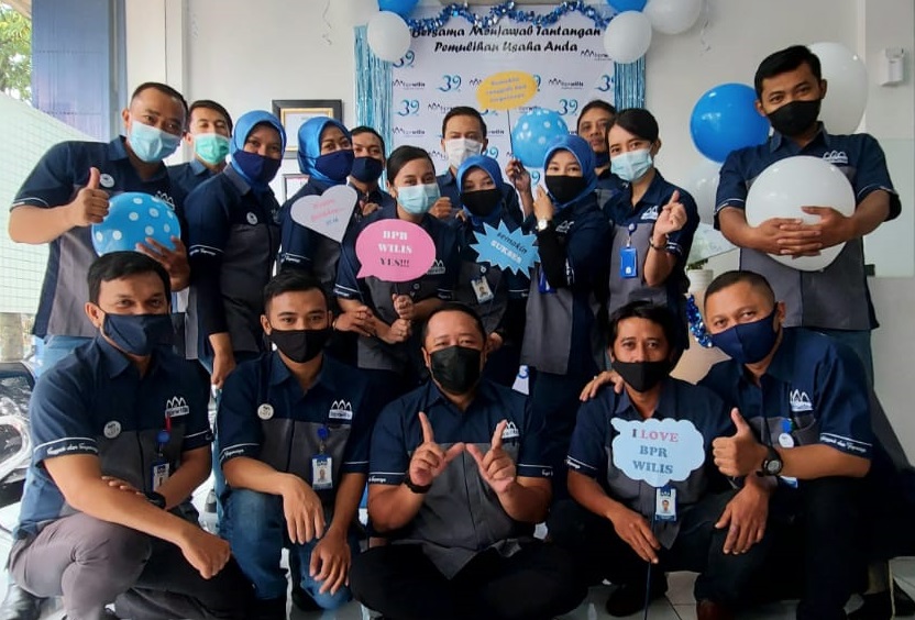 Tim Kantor Cabang Bondowoso dalam HUT BPR Cinde Wilis Ke-39