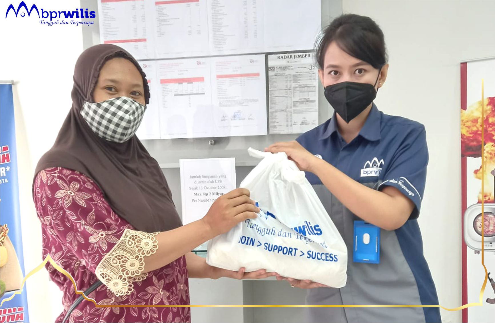 Pembagian zakat Idul Fitri 1443H Kantor Cabang Probolinggo