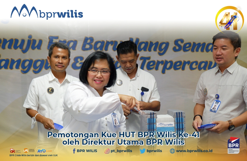 Pemotongan Kue - HUT ke-41 BPR Wilis oleh Direktur Utama BPR Wilis