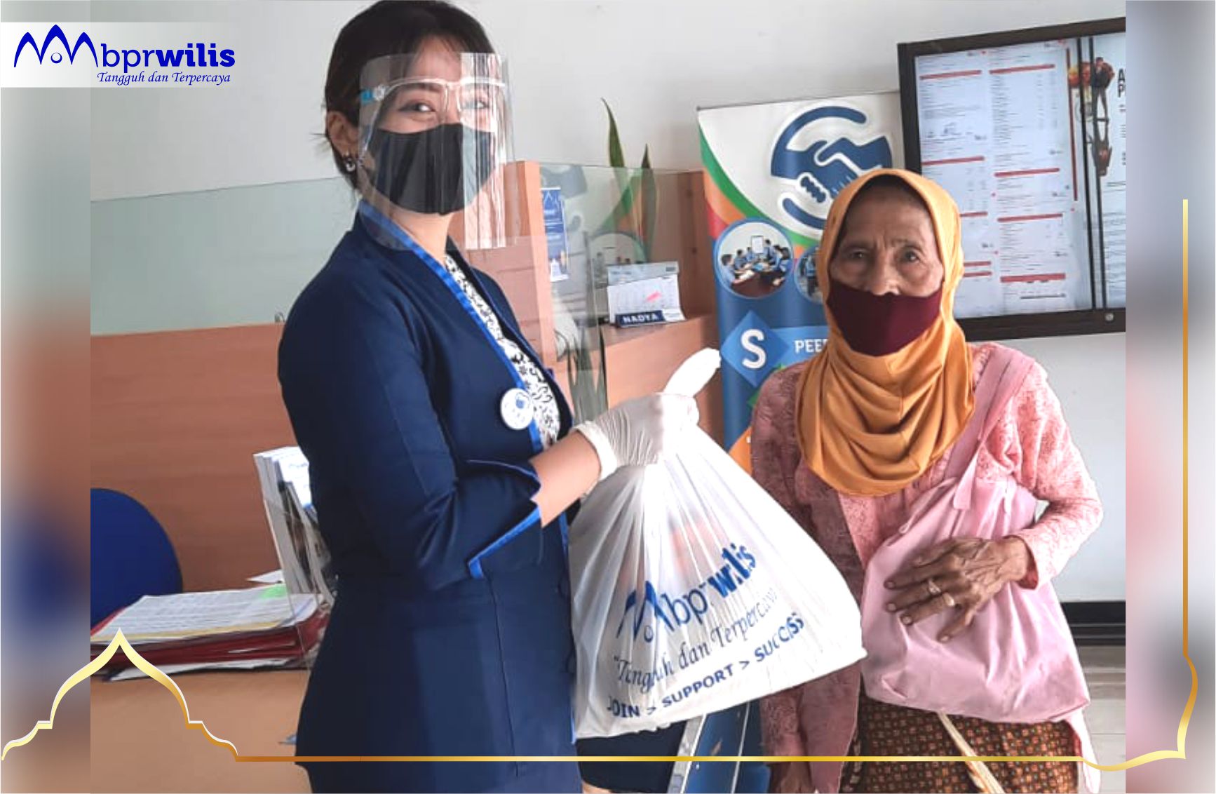 Pembagian zakat Idul Fitri 1443H Kantor Cabang Ambulu